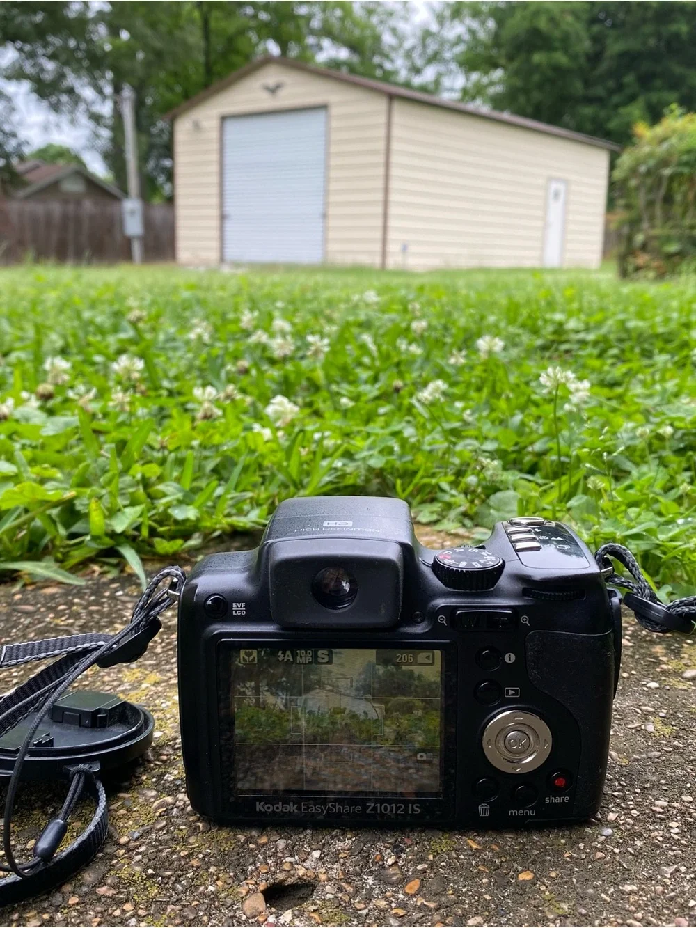 Kodak EasyShare Z1012 IS Digital Camera | CCD | Tested